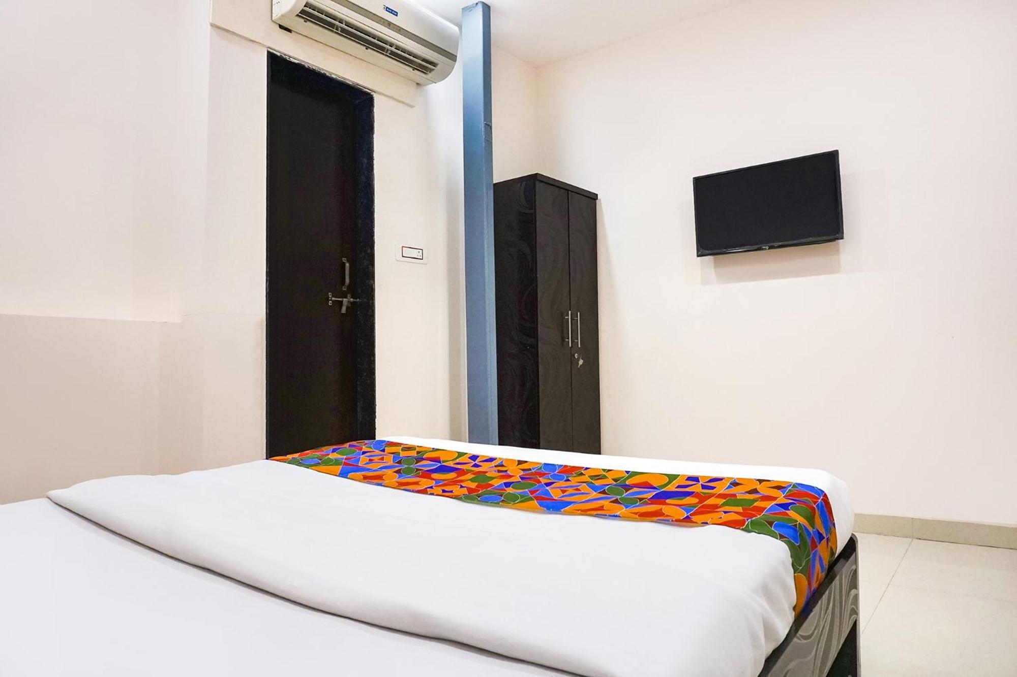 Fabhotel Rachana Residency - Nr Shivaji Nagar Metro Station Пуне Екстер'єр фото